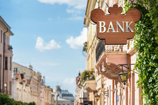 Чи варто брати кредит у банках?